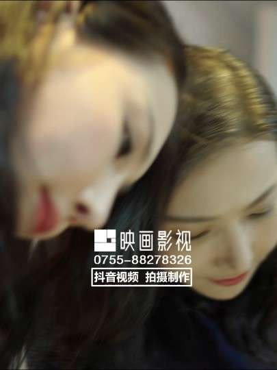 抖音劇情短視頻制作-品牌產(chǎn)品植入短視頻 - 深圳拍攝品牌宣傳片 - 深圳映畫傳媒