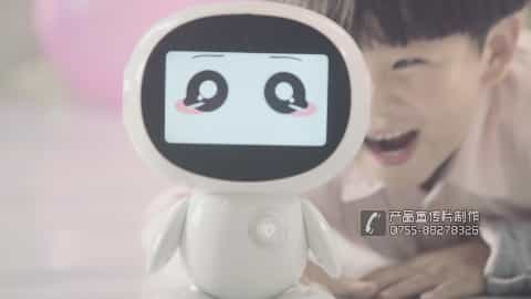 智能早教機(jī)器人《愛(ài)，從未離開(kāi)》微電影推薦-映畫(huà)傳媒